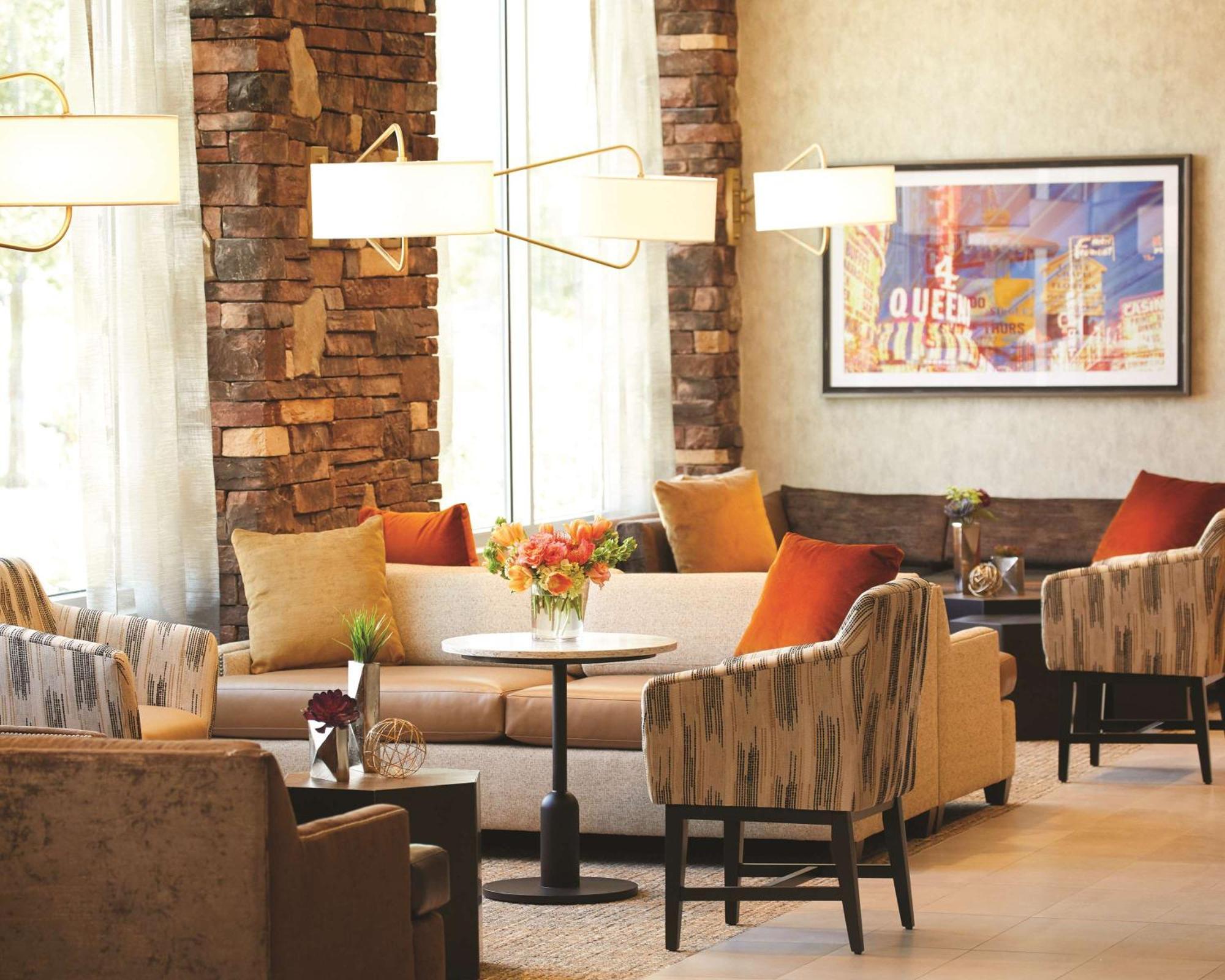 Hyatt Place Las Vegas At Silverton Village מראה חיצוני תמונה